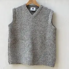 BLACK SHEEP ウール Vネック ニットベスト グレー系　英国製　毛