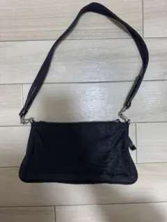 PRADA ブラックショルダーバッグ