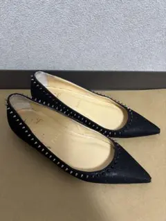 クリスチャンルブタンパンプス