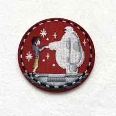 や*ん様 ディズニー　刺繍缶バッジ　ベイマックス