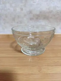 花模様 足付きガラスボウル