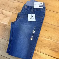 新品・未使用⭐︎キッズデニムパンツ140サイズ