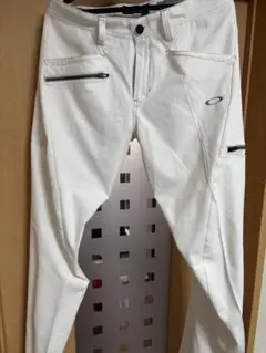 Oakley ゴルフパンツ　ホワイト