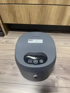 グレーのボタン式炊飯器のサムネイル