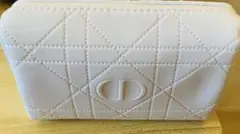 Dior ホワイトキルティングポーチ