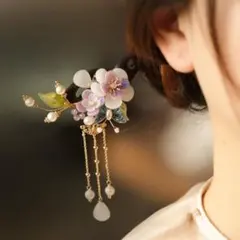 F8840 花と蝶の和風かんざし　ヘアアクセサリー　お花のカンザシ　髪飾り