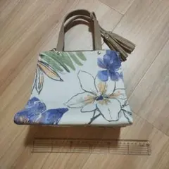 Item thumbnail for item 7b744d1d-ddea-4faf-9fe6-ce322aaa1e89