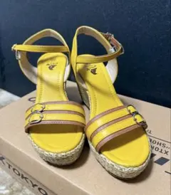 ウェッジヒールサンダル