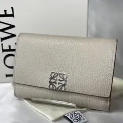 LOEWE 三つ折り財布　レディース　トライフォールド