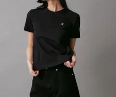 Calvin Klein クラシックスリムTシャツのサムネイル