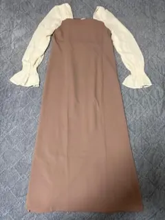 ひざ丈ワンピース 長袖