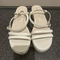 オリエンタルトラフィック　ホワイトストラッププラットフォームサンダル