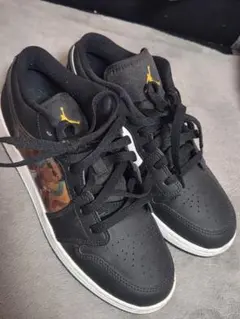 ナイキ エアジョーダン 1 ロー GS 