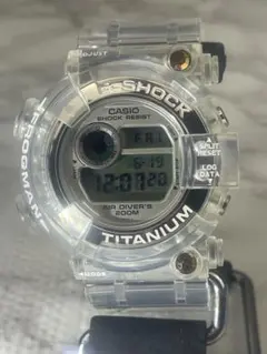 DW-8201WC トリプルマンタ W.C.C.S 外装新品　電池交換済のサムネイル