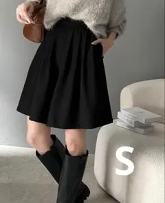 クラシカルエルフ　ボリュームフロントタックキュロットパンツ　Sサイズ