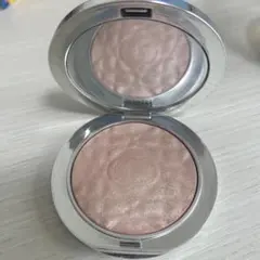 Diorスキン　グロウルミナイザー03ピンクヘイロー