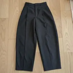 【美品】GU ブラッシュドワイドテーパードパンツ