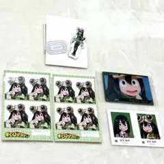 蛙吹梅雨ステッカー2枚セット＋Wariふぉと！箔押しレア＋アクスタ＋カードセット