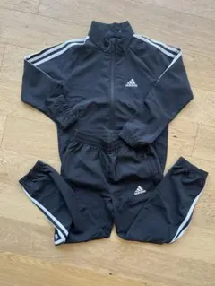 adidas ブラックジャージ上下 130cm 美品