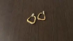イヤリング　ゴールド