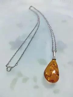 ●5478#0109　琥珀(雫型)ペンダント　0815