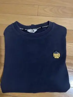 美品【韓国限定モデル】THE NORTH FACE スウェット ネイビーのサムネイル