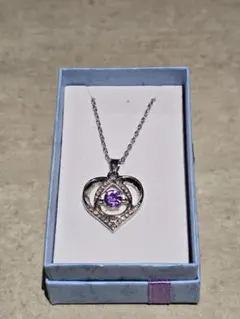 ハート型ネックレス
