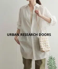 【美品】アーバンリサーチドアーズ　ラミーコットンビッグシャツ M 白シャツ 綿