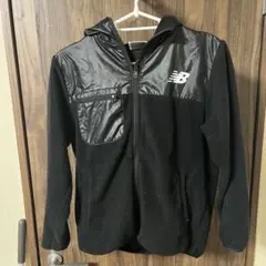 New Balance フリースジャケット 黒　サイズ140