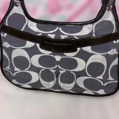 未使用に近い　coach ショルダーバッグ グレー ホワイト ロゴ