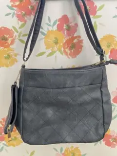 ショルダーバッグ