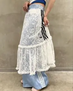 アディダス オリジナルス レーススカート ホワイト2025