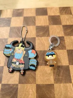 ワンピース ラバーキーホルダー 、めじるしアクセサリー　2種セットのサムネイル