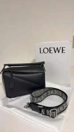 ブラックレザーショルダーバッグ