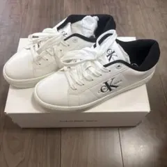 CK　Calvin Klein　カルバンクライン　ホワイトスニーカー25cmのサムネイル
