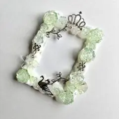 【No.346】ホイップデコ　トレカケース　硬質ケース　薄緑　薔薇　白鳥　王冠