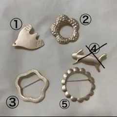 タンバリンブローチ 北欧　サークル　卒業式　入学式　ミナペルホネン　バックル