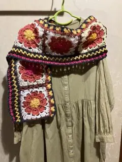 モチーフ編み　マフラー　ショール