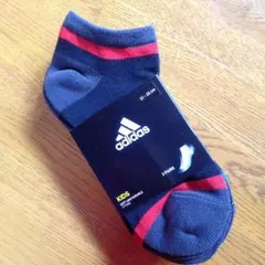 新品アディダス3足ソックス