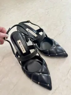 DIANA ブラック ハイヒールパンプス