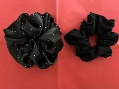 【新品】シュシュ 2個セット ブラック ビジュー＆ラメ 華やか まとめ売り