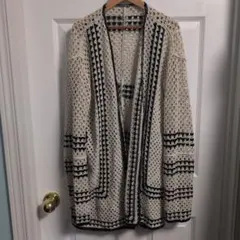 クロシェラインVネックカーディガン