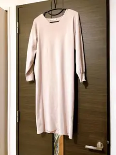 エヌナチュラルビューティーベーシック　Vネックニットワンピース
