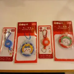 ちいかわ＆ハチワレセット　カラビナ付きリールキーホルダー+缶バッジ＆カバーセット