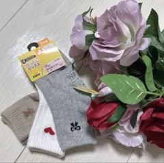 ✅価格が下がりました ✅付きリボンハートクマ ぴったし ソックス