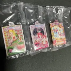 アイカツ✖️プリパラ　誰でもアクリルチャーム　キーホルダー3個セット　大空あかり他