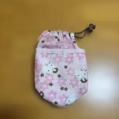 ハローキティ　ペットボトルケース