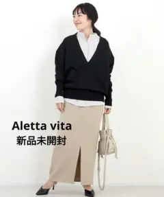 【新品☆未開封】Aletta vita　Vネックプルオーバー　黒