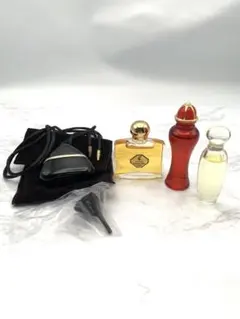 【４個まとめ】香水 ミニボトル ペンダント香水　CHANEL　mimminaのサムネイル
