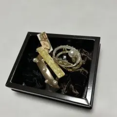 Item thumbnail for item b6af286e-7fc9-4246-b227-07b042bf488a